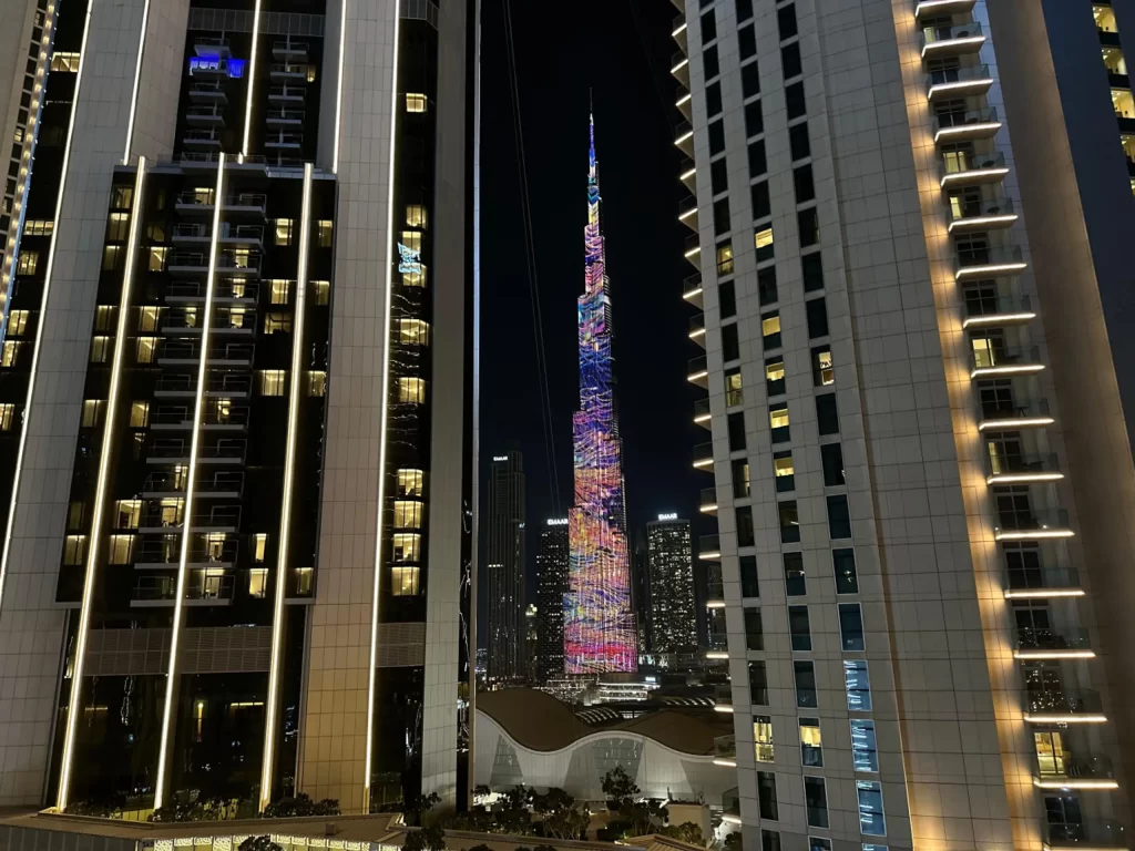 Vserve- 1 BR Iconic Burj Khalifa full view!
